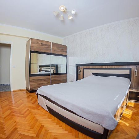 Apartment Emili City Center Bar Bagian luar foto