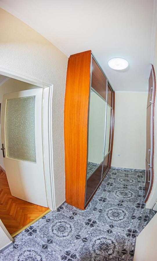 Apartment Emili City Center Bar Bagian luar foto