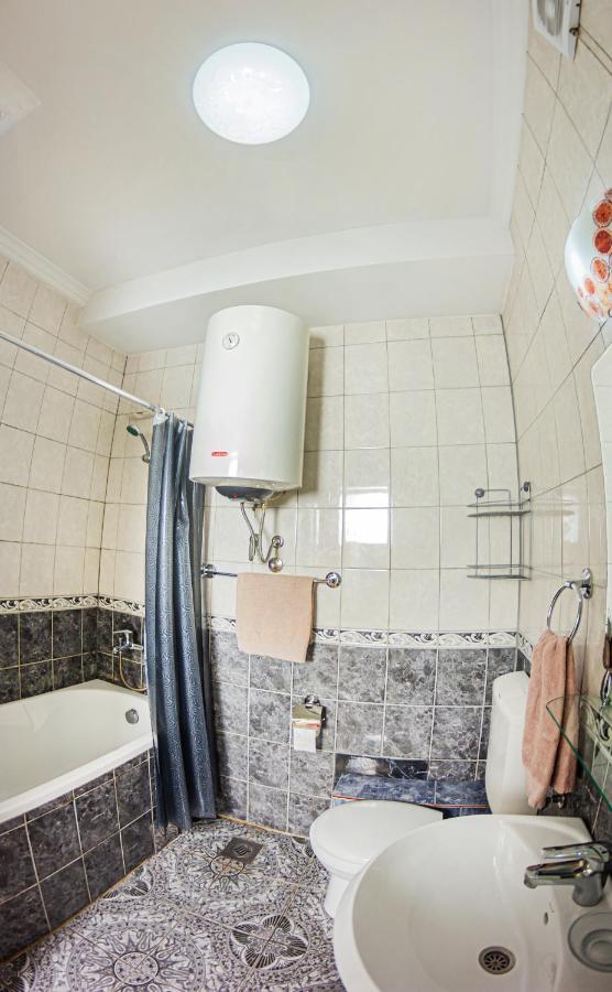 Apartment Emili City Center Bar Bagian luar foto